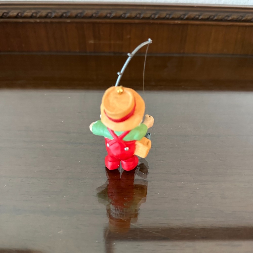 Vintage Hallmark Keepsake Gone Fishing Christmas Ornament 1988 - Picture 2 of 2